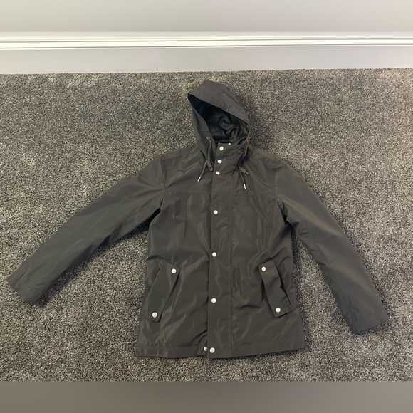 Cole Haan Stylish Grey Rain Jacket - Picture 5 of 6